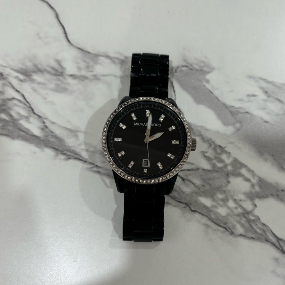 black and silver michael kors watch